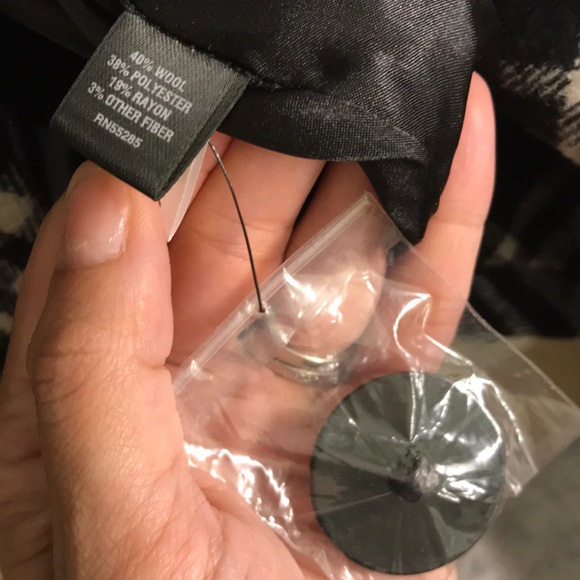 Express Women’s Trench Coat - Picture 8 of 11